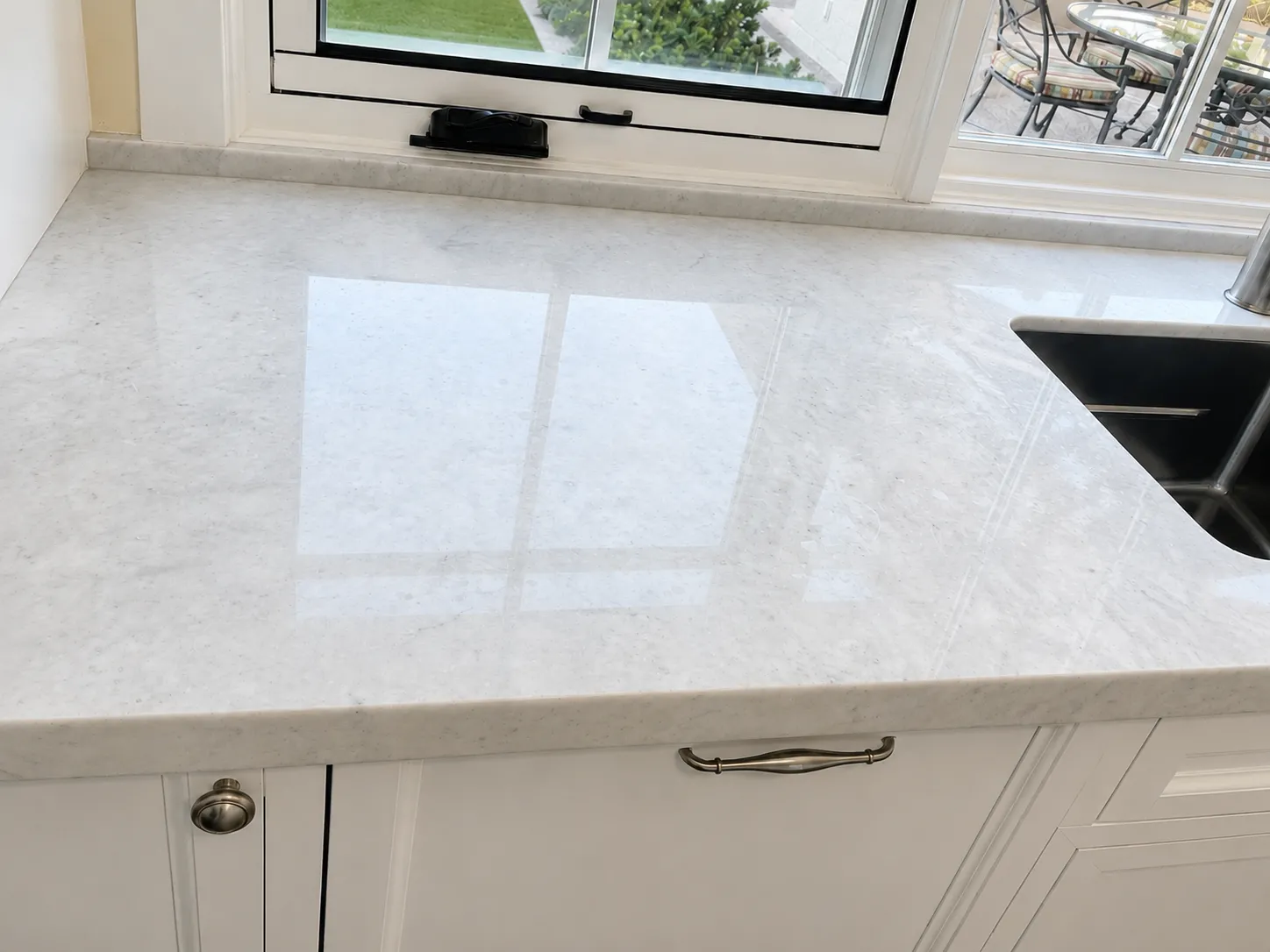 White quartz kitchen countertop after polishing